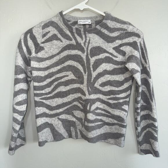 Equipment Femme 100% Cashmere Sweater Zebra Print Gray- SHRUNKEN SEE MEASUREMENT - Picture 1 of 9